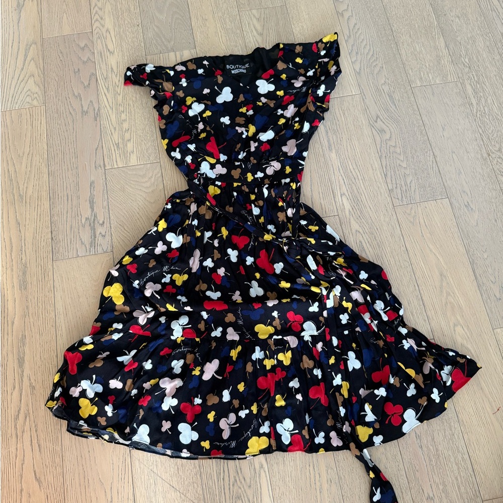 Boutique moschino size 6